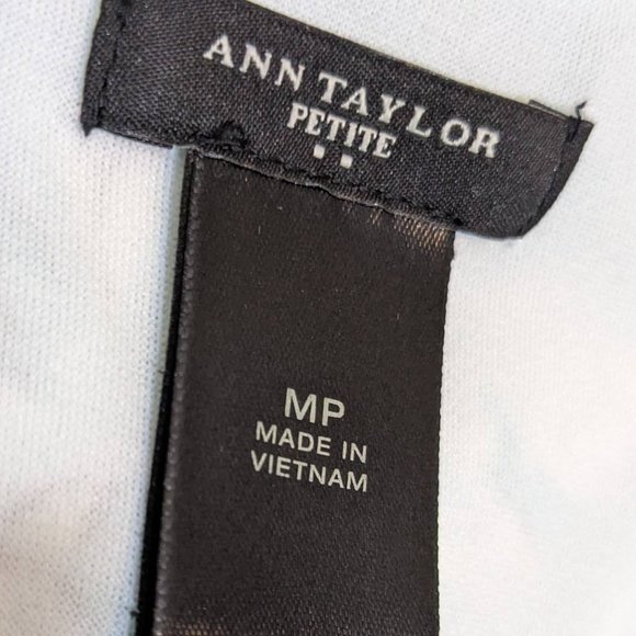 Ann Taylor Sea Blue White Petal Print Faux Wrap Sleeveless Midi Dress - size MP - Picture 10 of 10